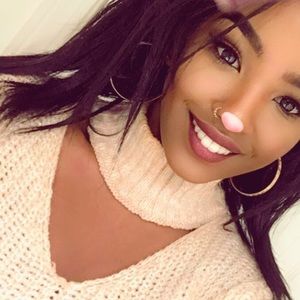 Meet your Posher, Aliya